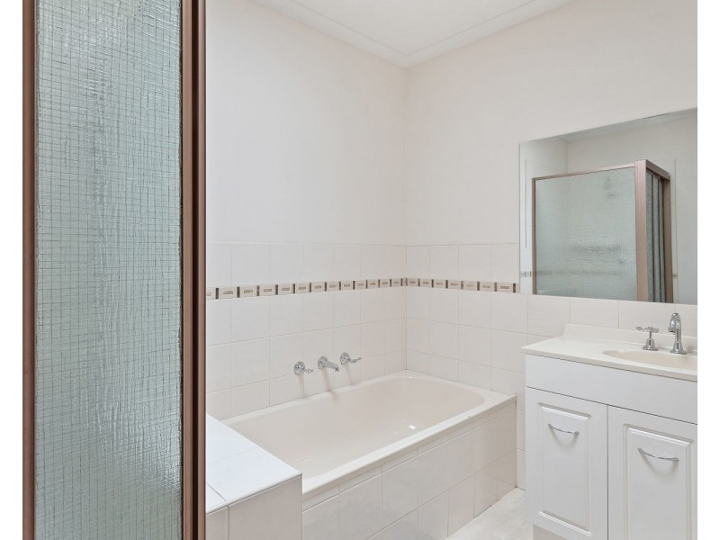 1/218 High Street, Kangaroo Flat VIC 3555