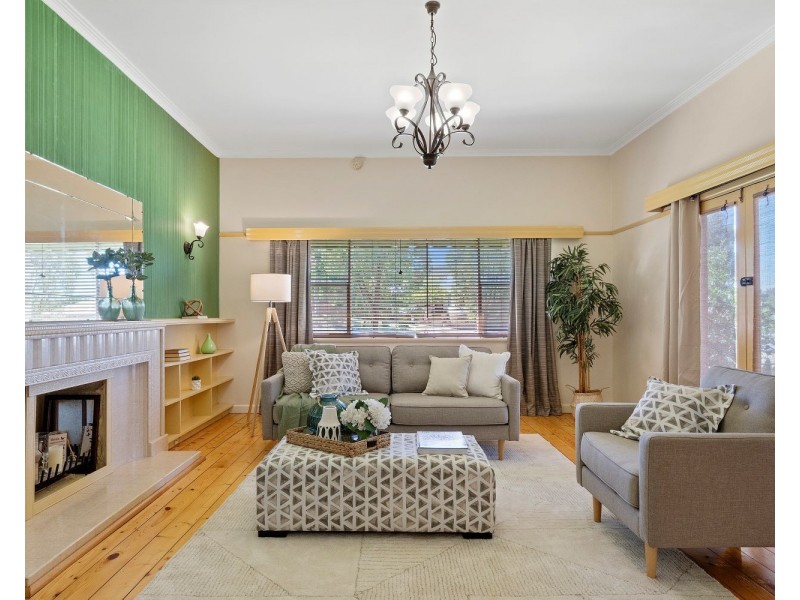 11 Booth Street, Golden Square VIC 3555