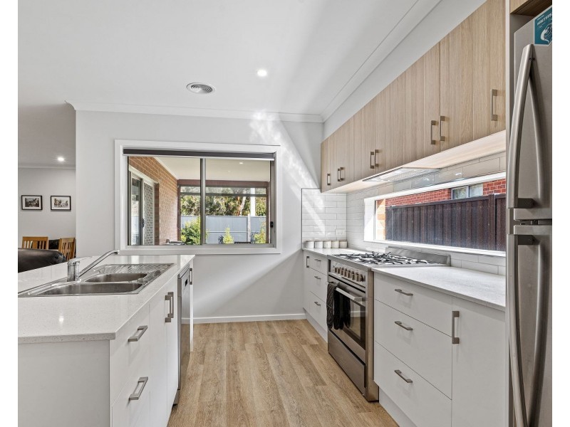 21 Tussock Drive, White Hills VIC 3550