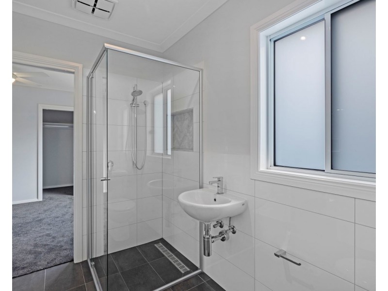 34 Argyll Drive, Junortoun VIC 3551
