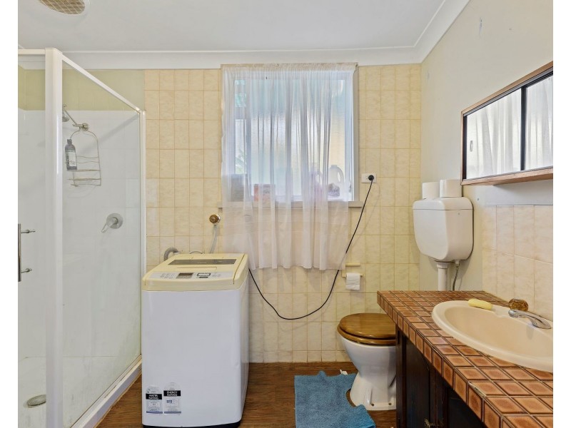 55 Race Street, Flora Hill VIC 3550