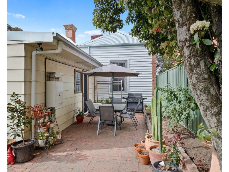 28 Olinda Street, Quarry Hill VIC 3550