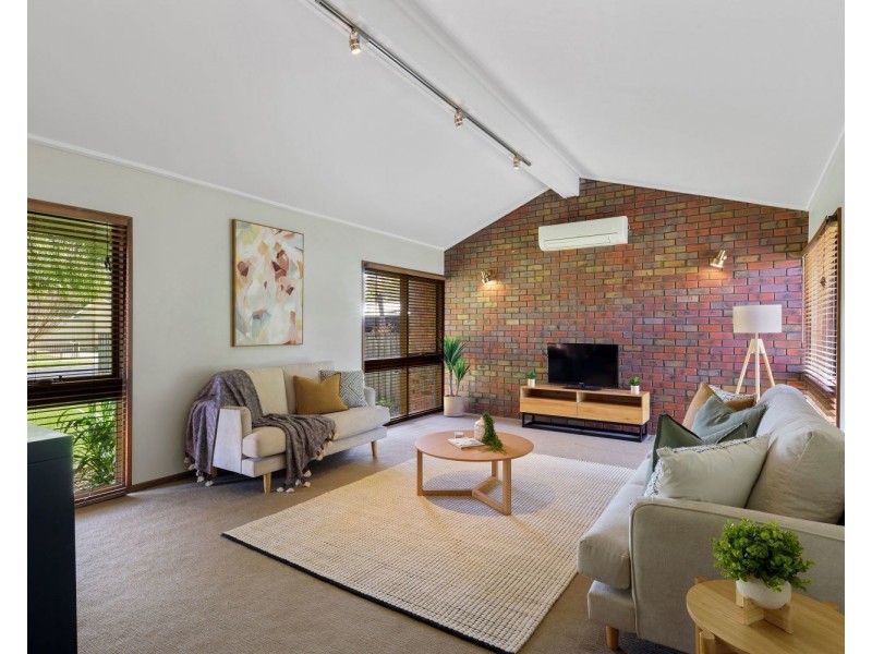 1 McDonald Crescent, Flora Hill VIC 3550