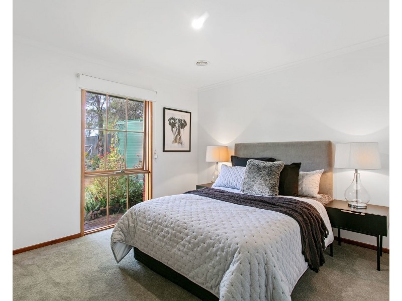 218  North Harley Street, Strathdale VIC 3550