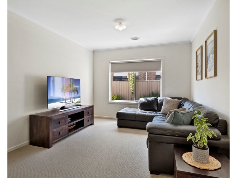 19 Charolais Court, Ascot VIC 3551