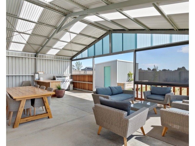 19 Charolais Court, Ascot VIC 3551