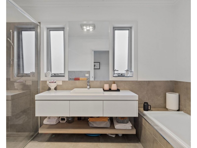 11 Park Village Terrace, Strathfieldsaye VIC 3551