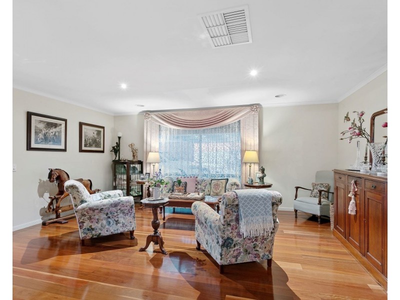 17 Firth Street, California Gully VIC 3556