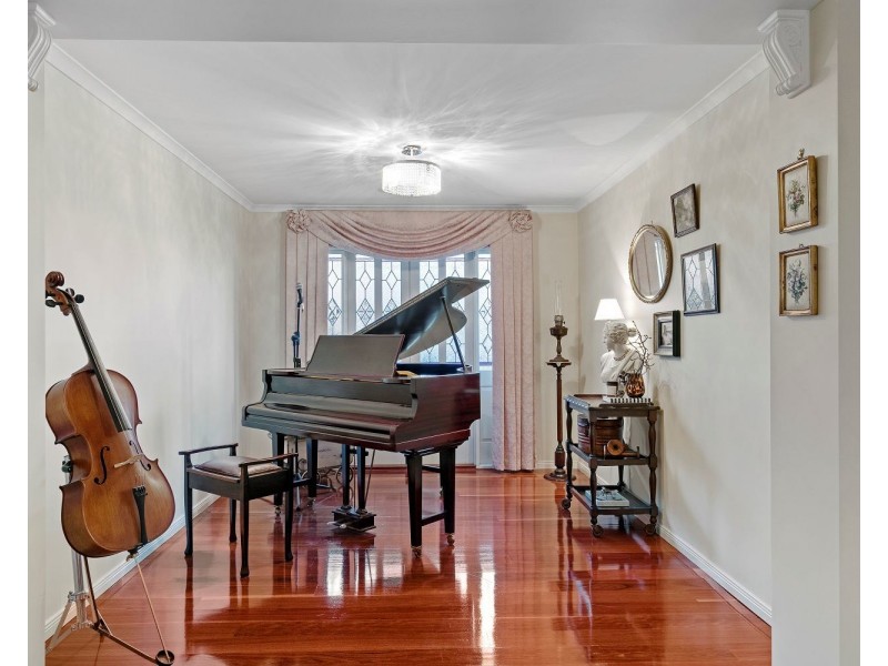 17 Firth Street, California Gully VIC 3556