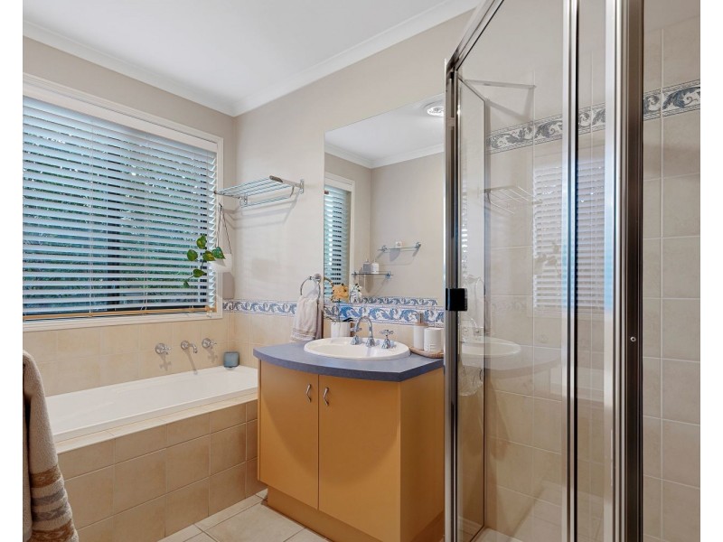 17 Firth Street, California Gully VIC 3556