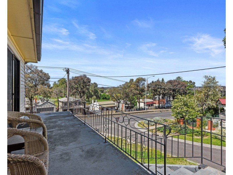 215 Don Street, Ironbark VIC 3550