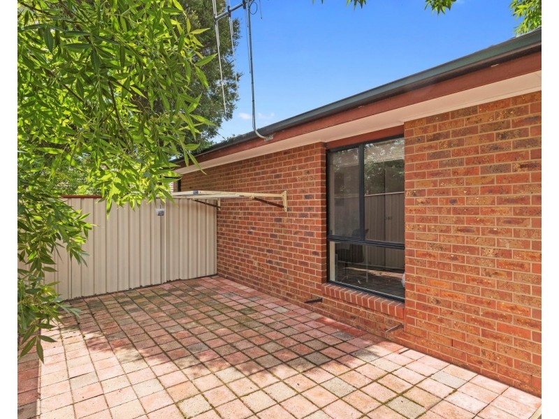1/112 Neale Street, Flora Hill VIC 3550