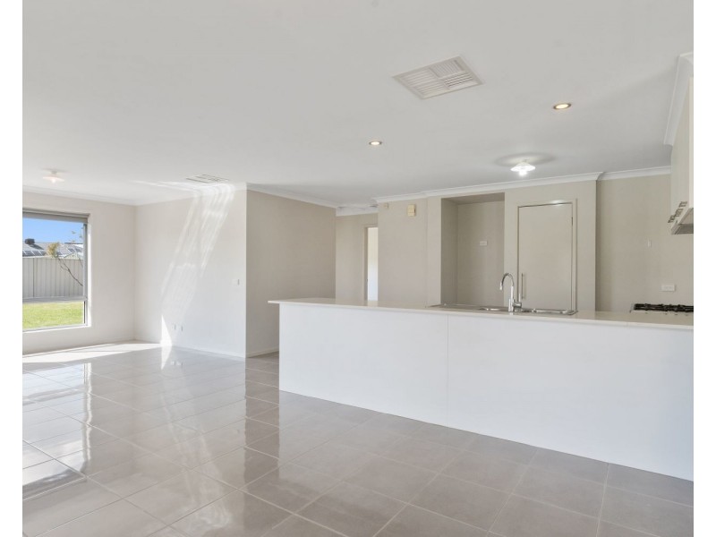 10 O’Neill Court, Epsom VIC 3551