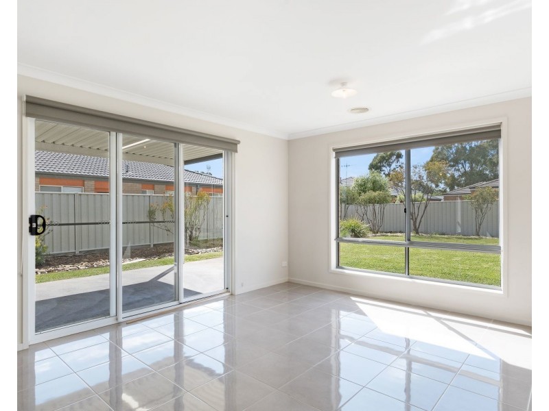 10 O’Neill Court, Epsom VIC 3551