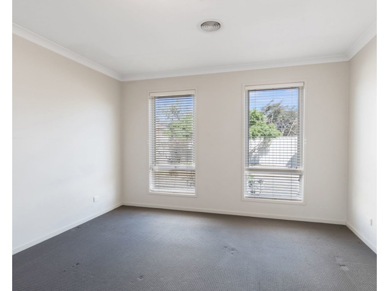 10 O’Neill Court, Epsom VIC 3551