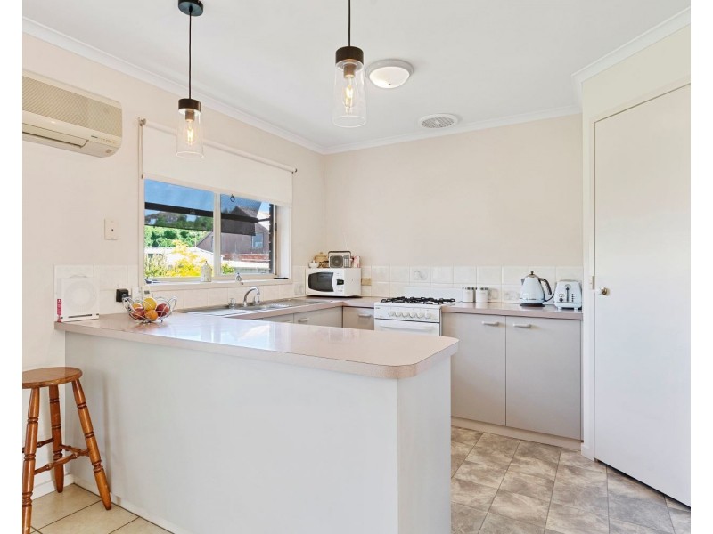2 Lockwood Mews, Kangaroo Flat VIC 3555