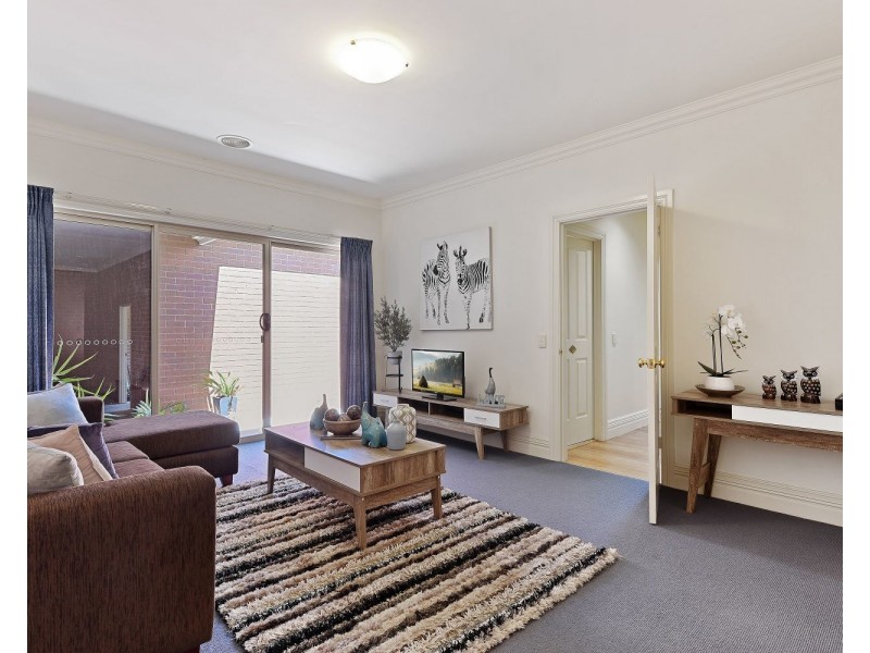 29 Isabella Grove, Strathdale VIC 3550