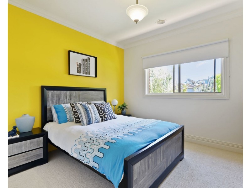 29 Isabella Grove, Strathdale VIC 3550