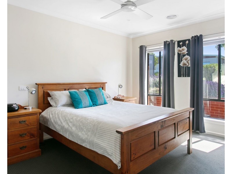 10 Merlot Close, Maiden Gully VIC 3551