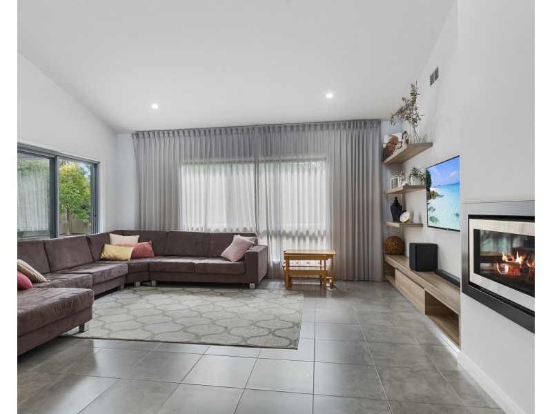 11 Park Village Terrace, Strathfieldsaye VIC 3551