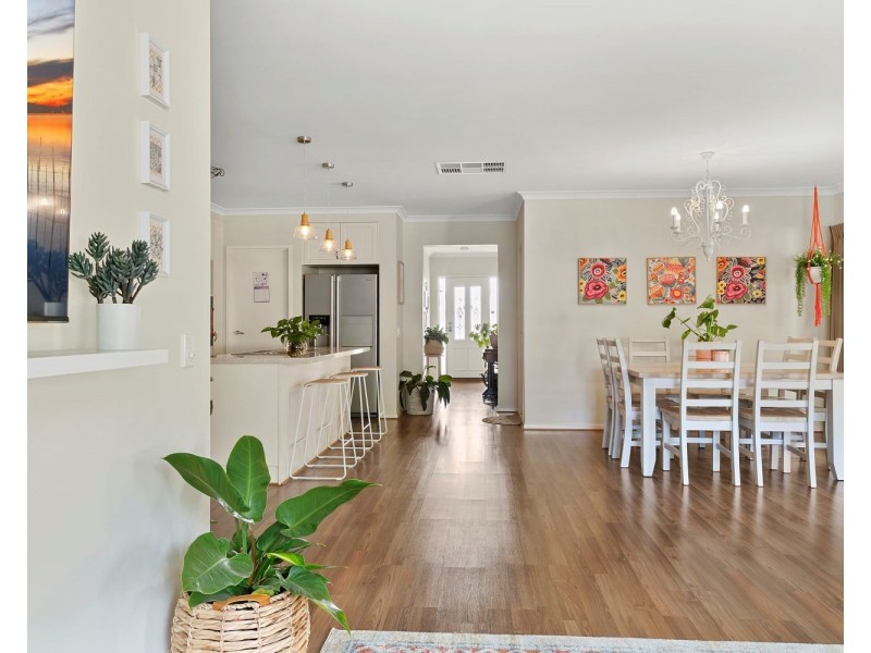 18 Sullivan Street, Ascot VIC 3551