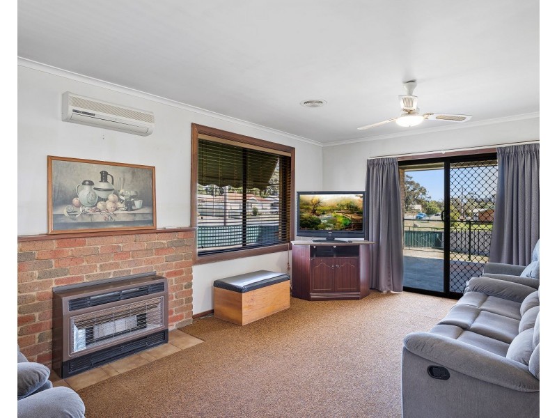 13 Green Street, California Gully VIC 3556