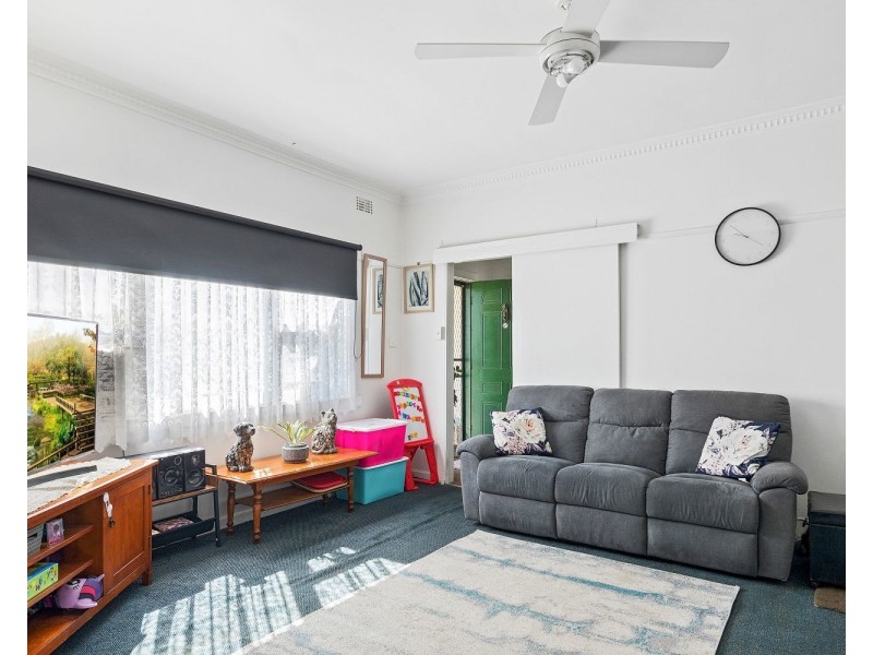 17 and 17a Bolt Street, Long Gully VIC 3550