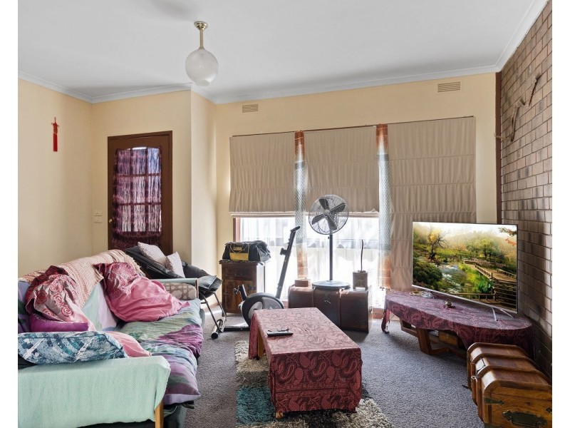 17 and 17a Bolt Street, Long Gully VIC 3550