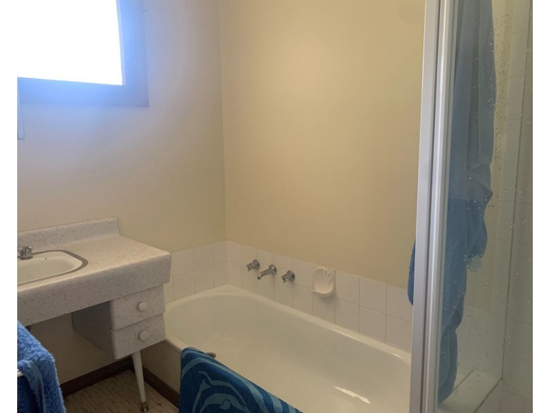 2/214 Arnold Street, North Bendigo VIC 3550