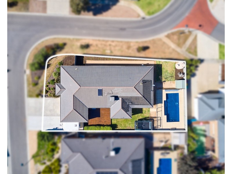 1 Emerald Avenue, White Hills VIC 3550