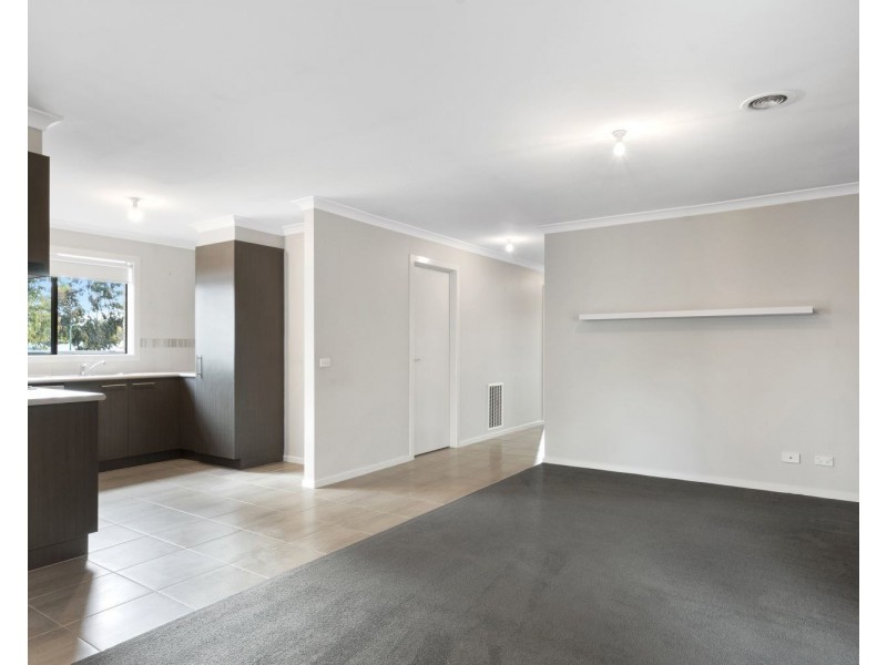 11 Trickett Court, Kangaroo Flat VIC 3555