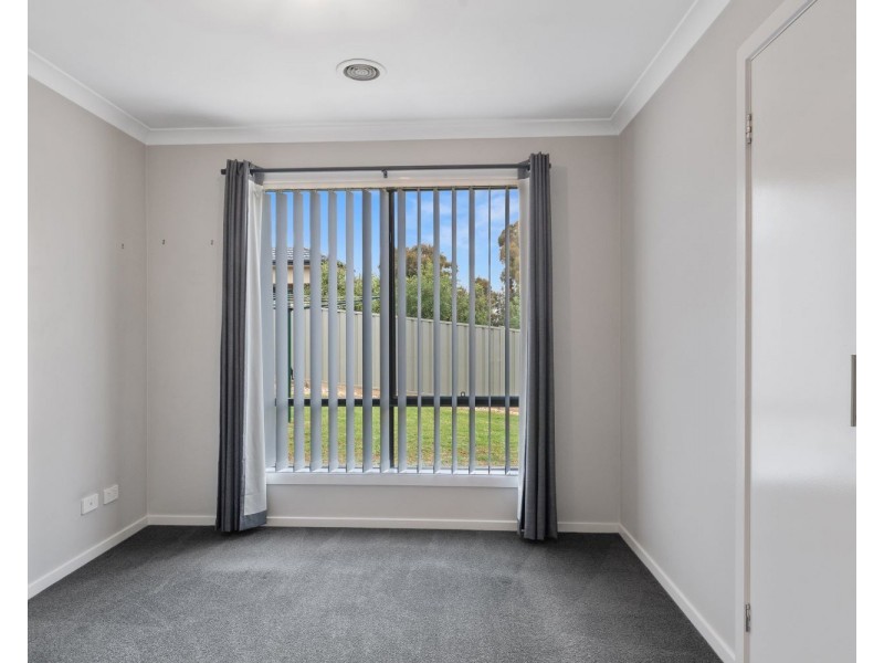11 Trickett Court, Kangaroo Flat VIC 3555
