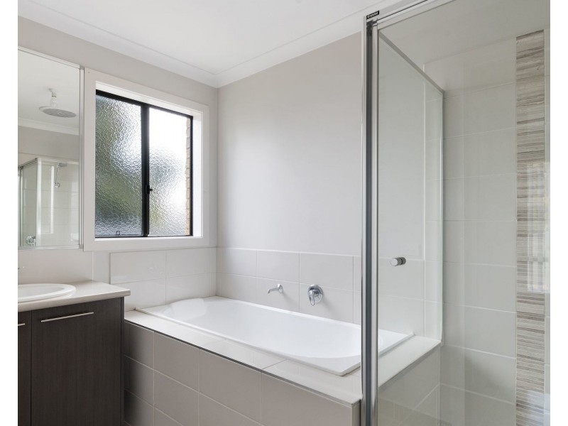 11 Trickett Court, Kangaroo Flat VIC 3555
