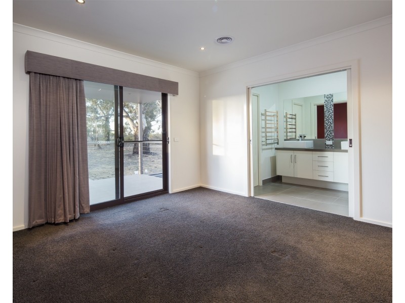 9 Amber Court, East Bendigo VIC 3550