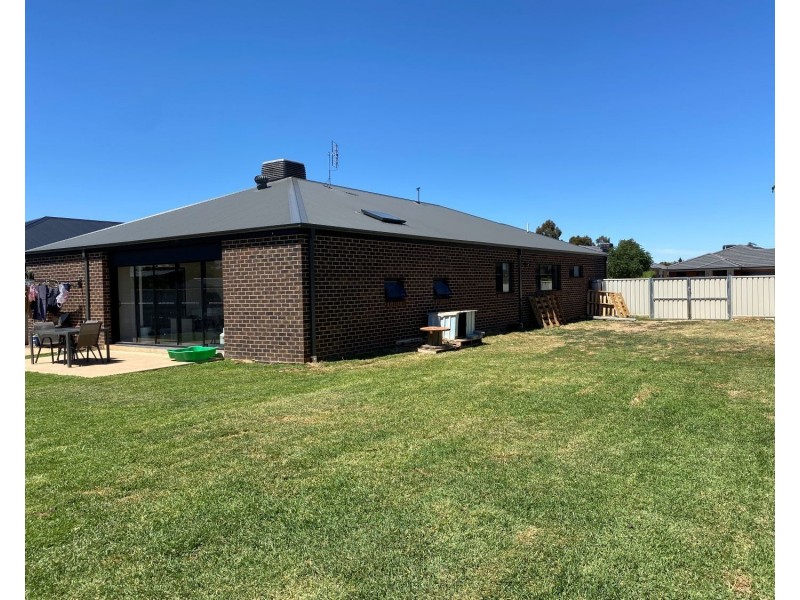 34 Garden Drive, Epsom VIC 3551