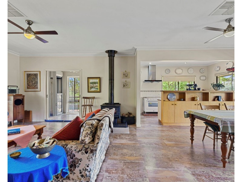 24 Burke Street, Newbridge VIC 3551