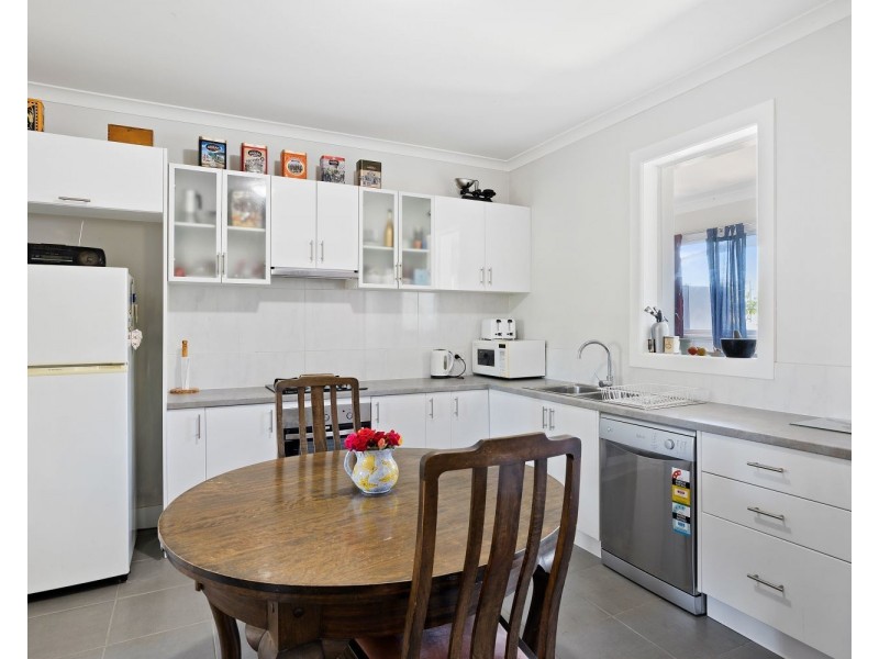 37 Inglewood Street, Golden Square VIC 3555