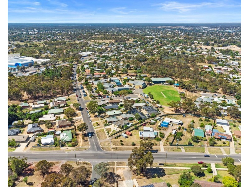 37 Inglewood Street, Golden Square VIC 3555