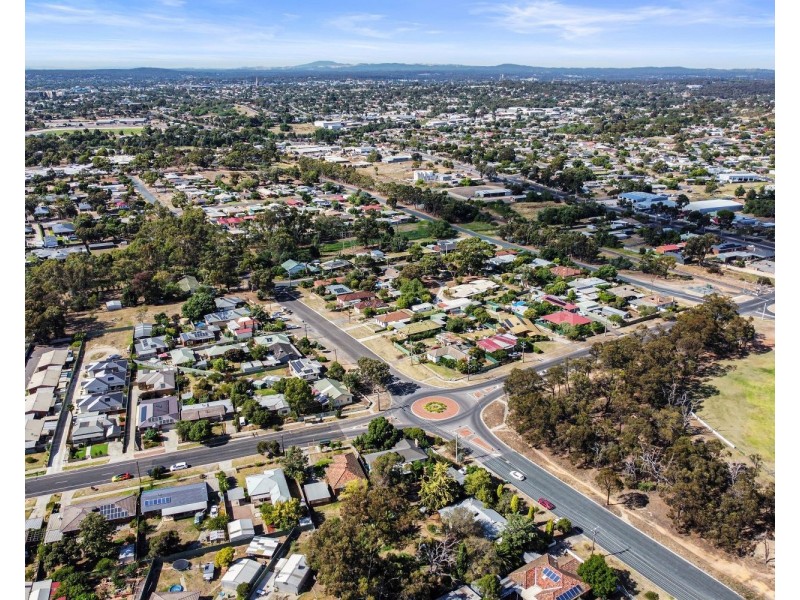 31 Nelson Street, California Gully VIC 3556