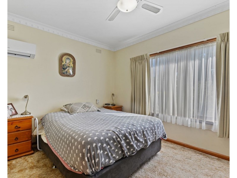 25 Cahill Street, White Hills VIC 3550