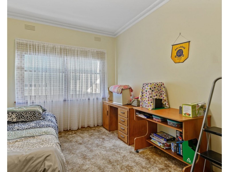 25 Cahill Street, White Hills VIC 3550