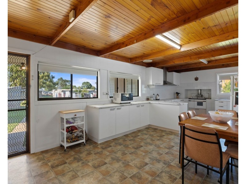 31 Lyons Street, Newbridge VIC 3551