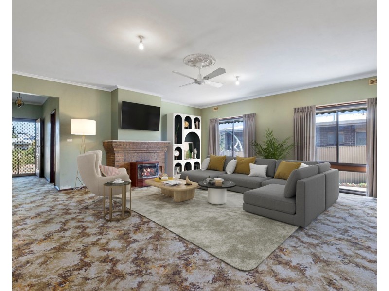 24 Black Street, Long Gully VIC 3550