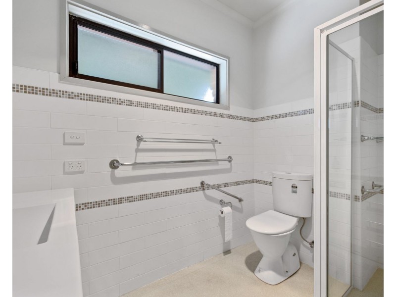 24 Black Street, Long Gully VIC 3550