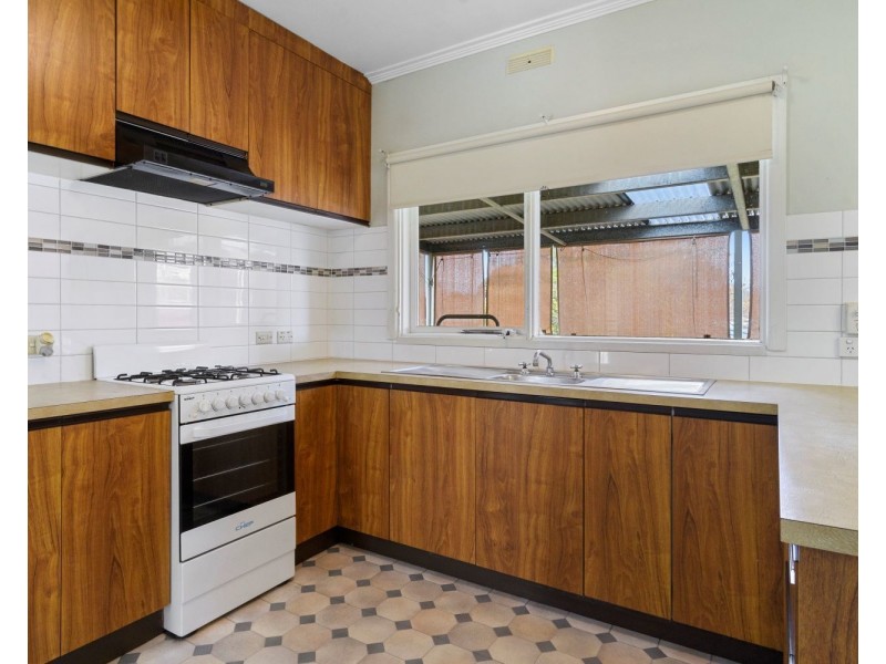 11a Cambridge Crescent, White Hills VIC 3550