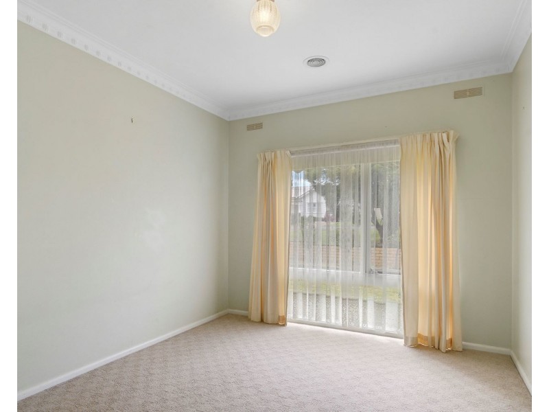 11a Cambridge Crescent, White Hills VIC 3550