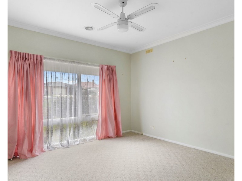 11a Cambridge Crescent, White Hills VIC 3550