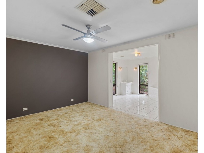 7 Sunset Drive, Strathfieldsaye VIC 3551