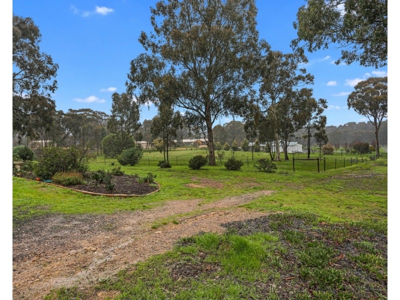 268 Atlas Road, Junortoun VIC 3551