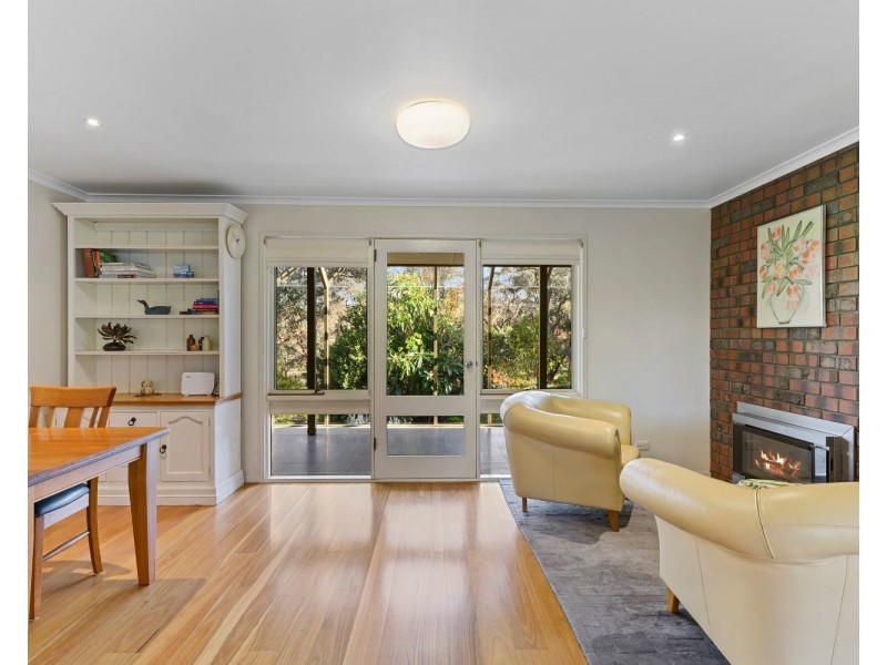 44 Milton Avenue, Spring Gully VIC 3550